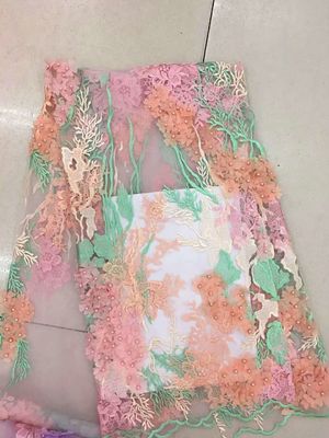 3D Beaded Lace Fabric , Scalloped Multi Color Floral Embroidered Fabric