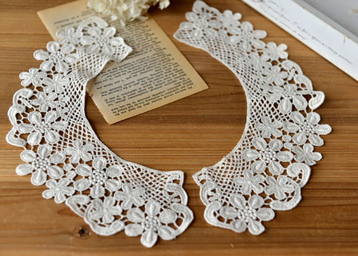 Embroidered Water Soluble Floral Lace Collar Applique For Lady Garment 100% Cotton